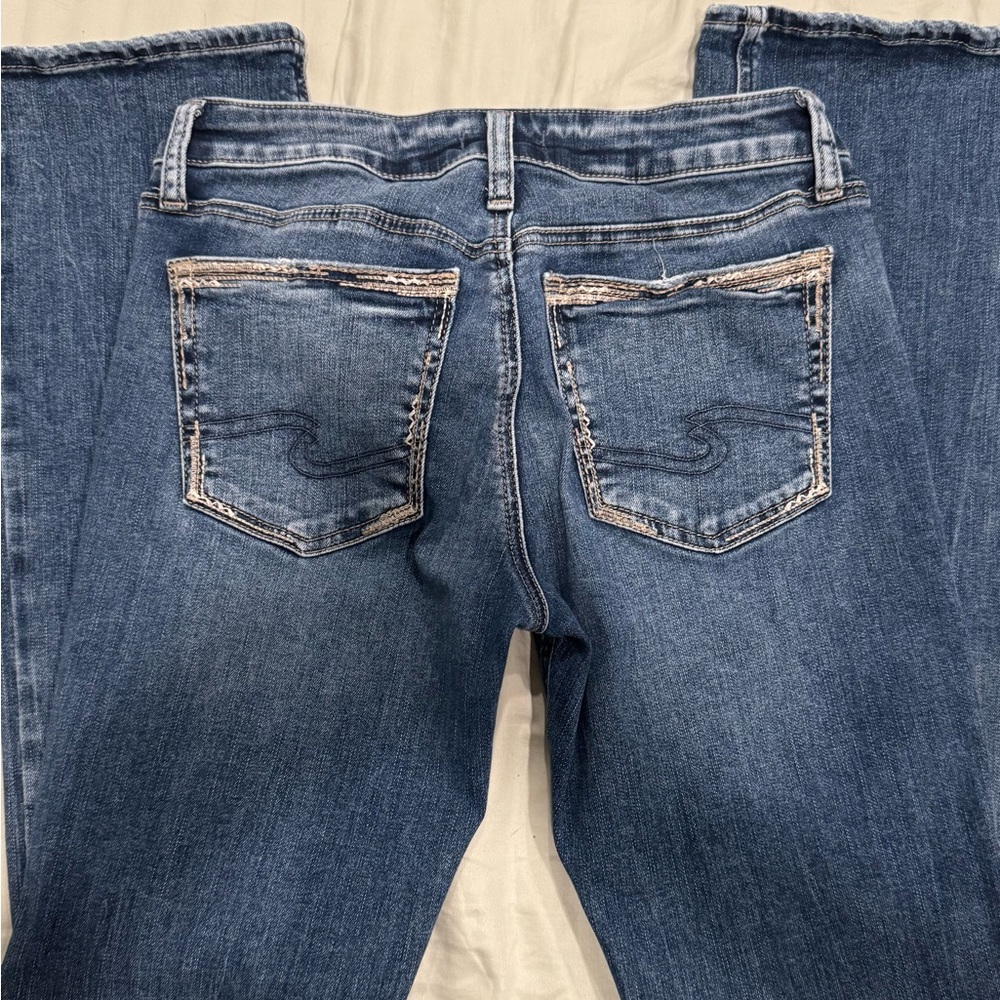 Silver Jeans Women's Boot Cut in Classic Blue